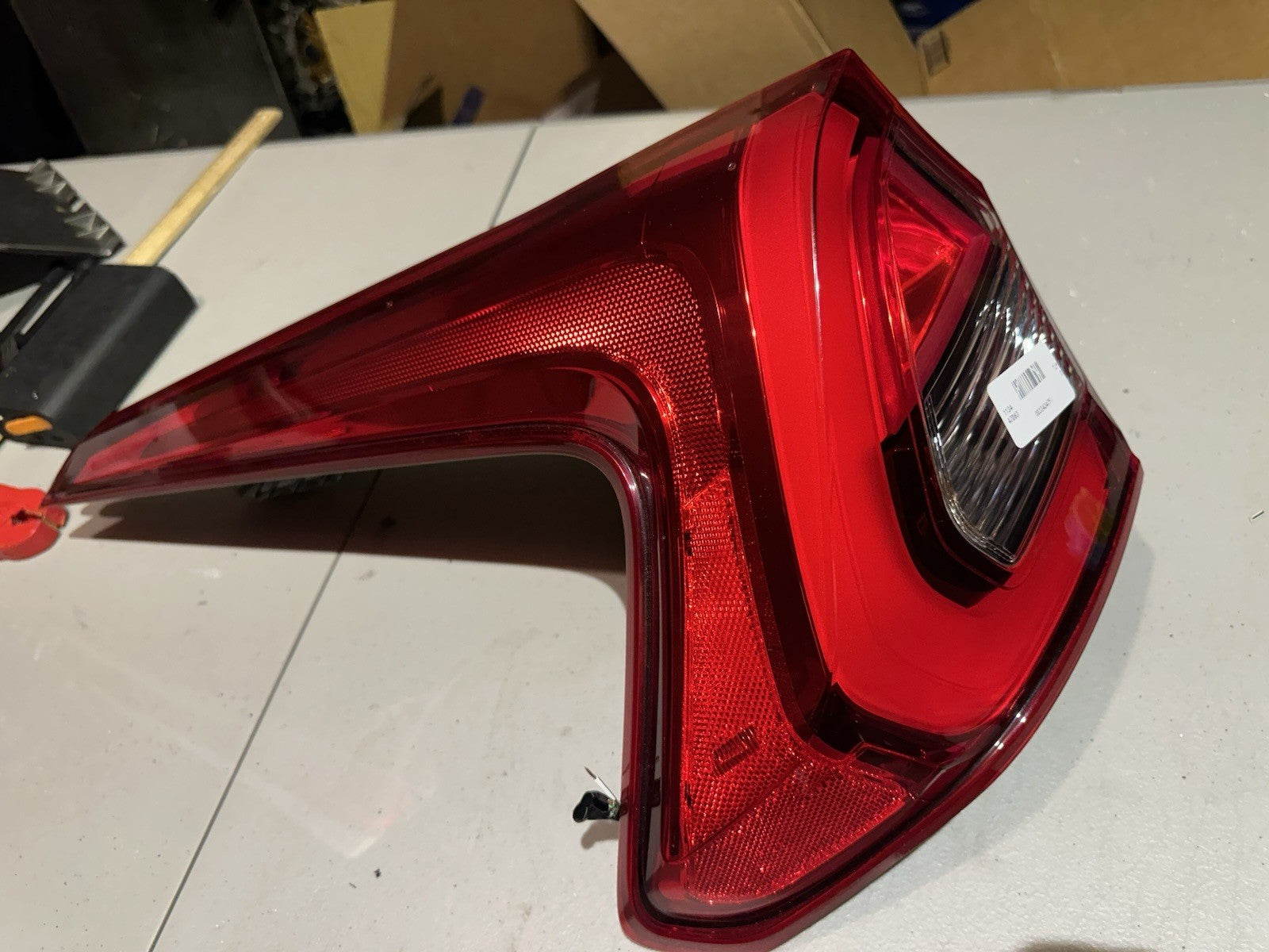 2018 2019 2020 MITSUBISHI ECLIPSE CROSS REAR OUTER LEFT TAIL LIGHT OEM LH