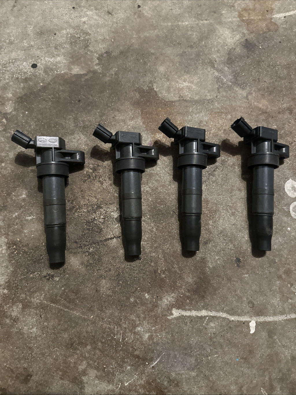 Hyundai Tucson ignition coil 10 11 12 13 14 15 2.4L gas assy OEM 273003F100 used