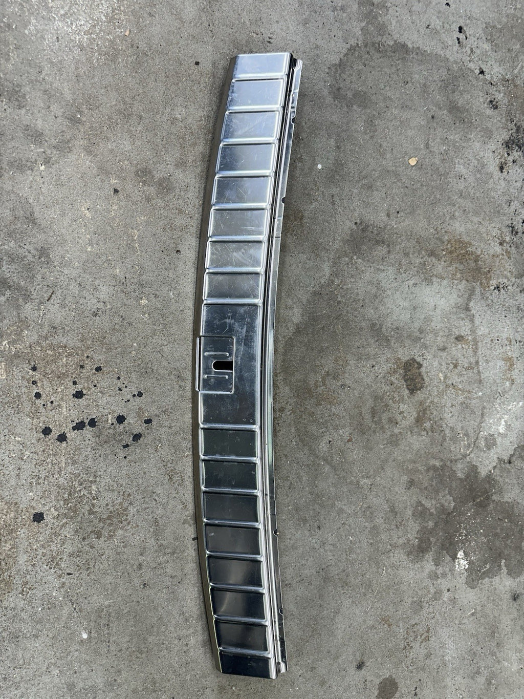 2003-2010 PORSCHE CAYENNE 957 REAR TRUNK SILL SCUFF PLATE TRIM COVER PANEL