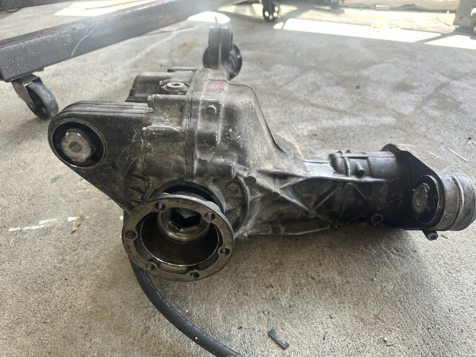 03-10 Porsche Cayenne 955 957 Front Diff Differential Axle Carrier Assembly OEM