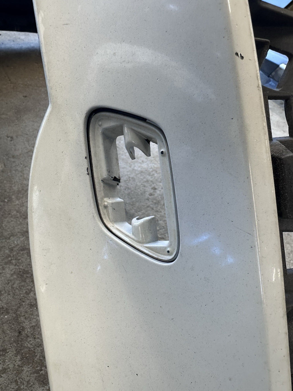 07-13 BMW E70 X5 Front Left Driver Side Fender Cover Panel White OEM✅