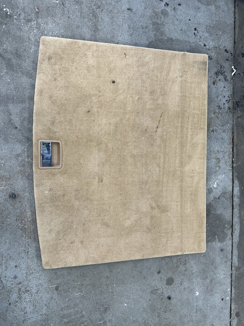 2004 Porsche Cayenne S Interior Back Deck Floor Cover Spare Tire Cover Tan