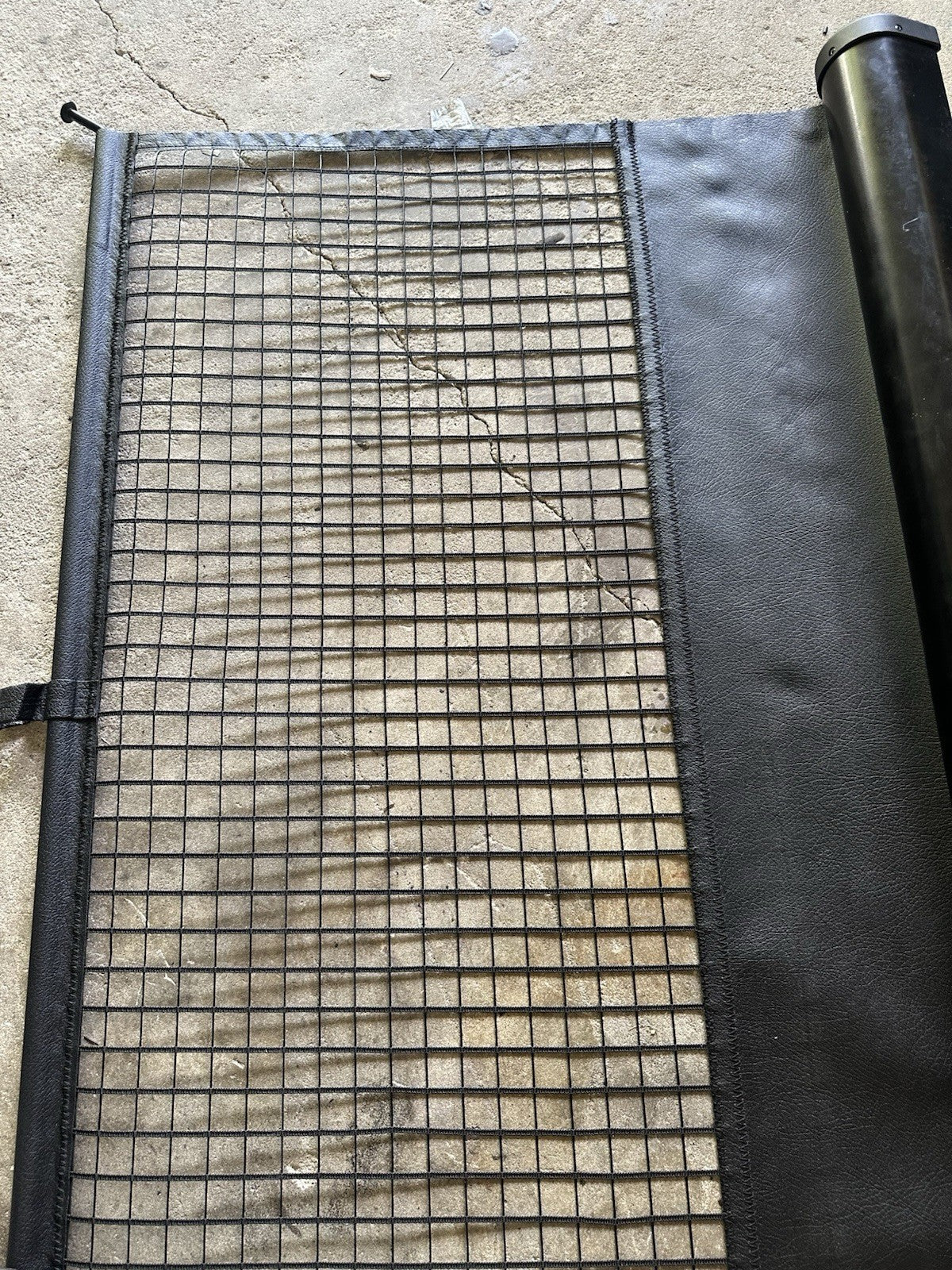 03-10 Porsche Cayenne Pull Up Net Partition Screen Assembly OEM 7L6861691D