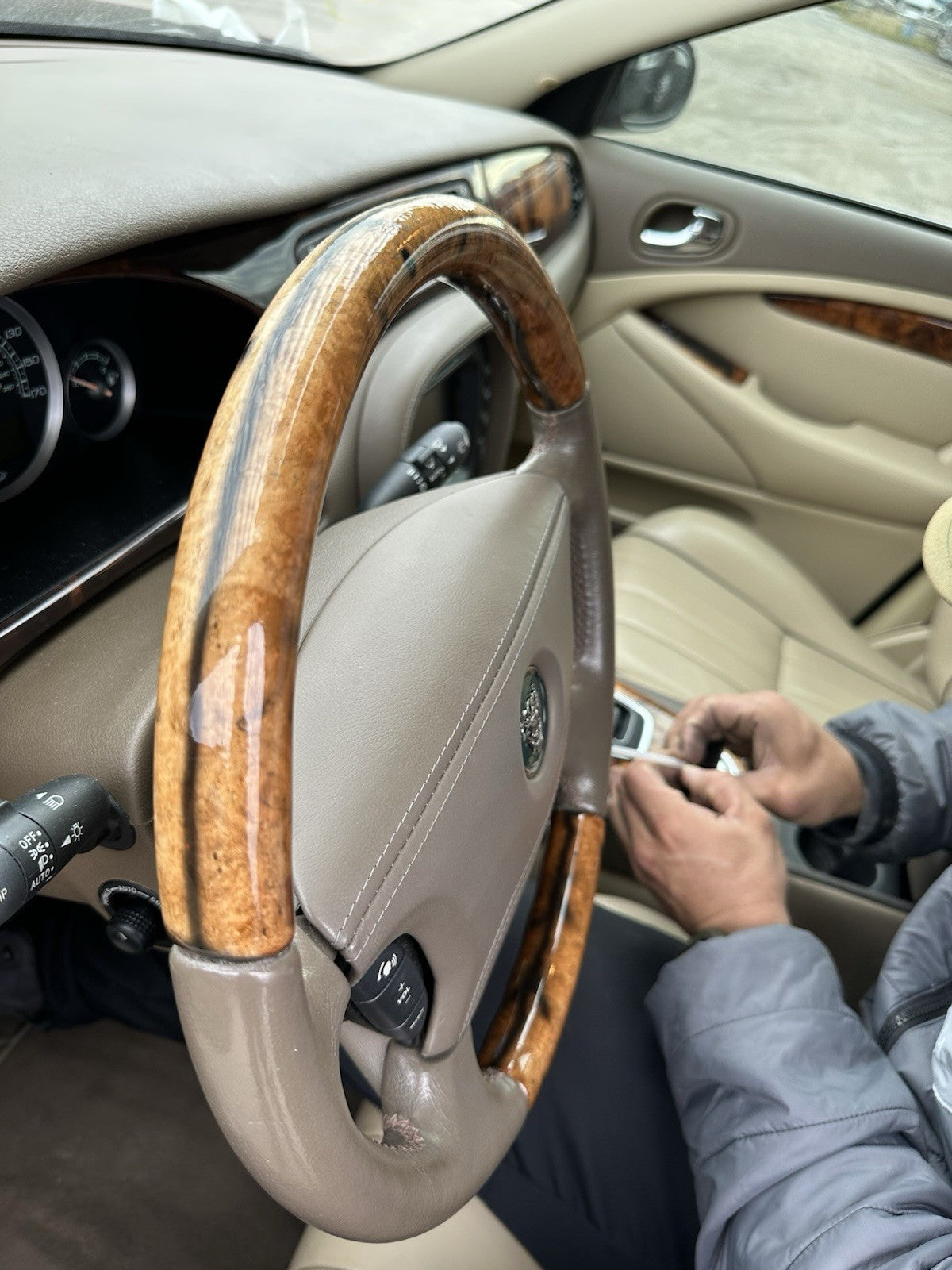 2004 2005 2006 2007 2008 2009 JAGUAR XJ8 VANDEN PLAS LEFT DRIVER STEERING WHEEL