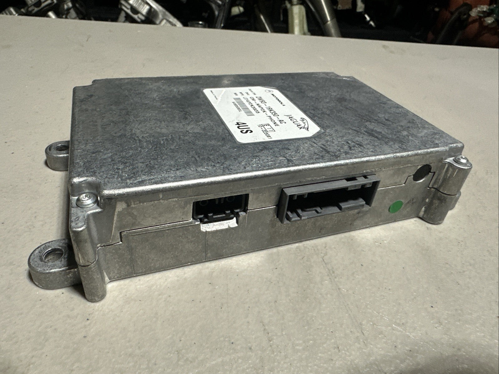 2005-2008 Jaguar X-Type Voice Communication Module ID 2W93-19K350-AC OEM