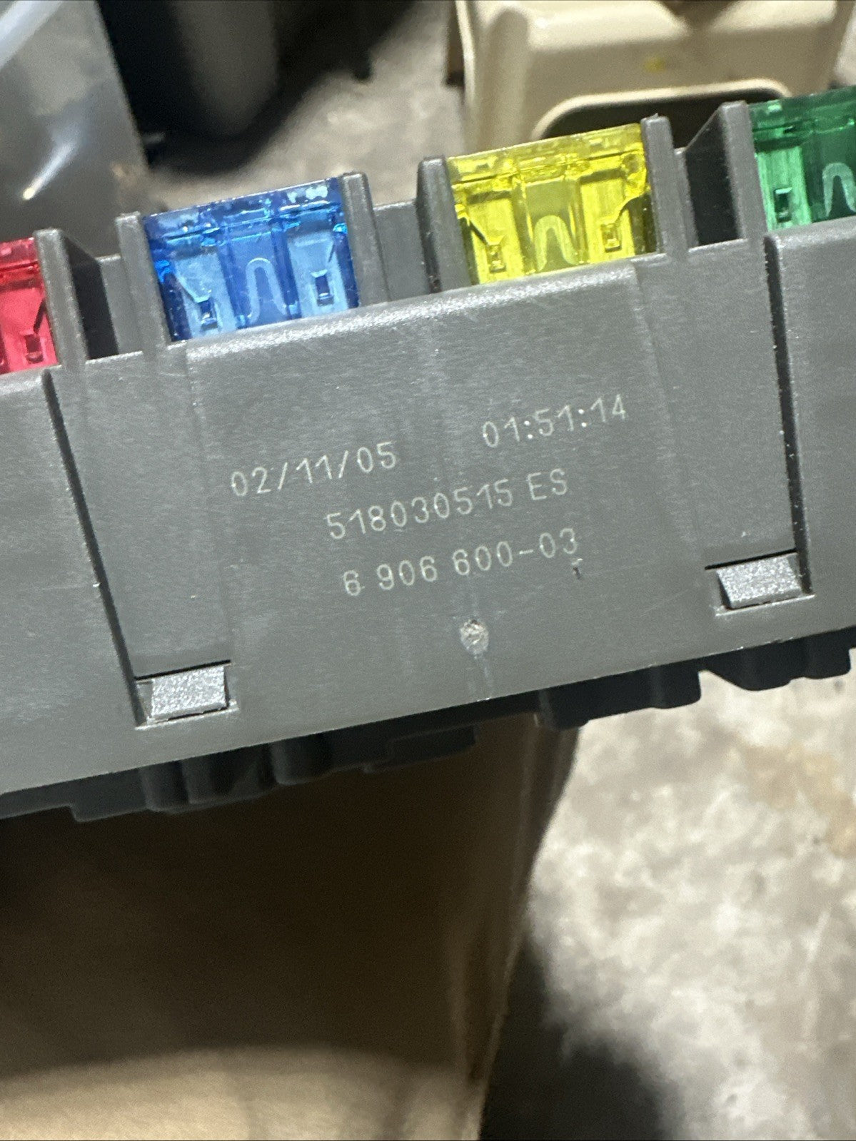 2004-2008 MINI COOPER CONVERTIBLE R52 FUSE BOX MODULE 518030515