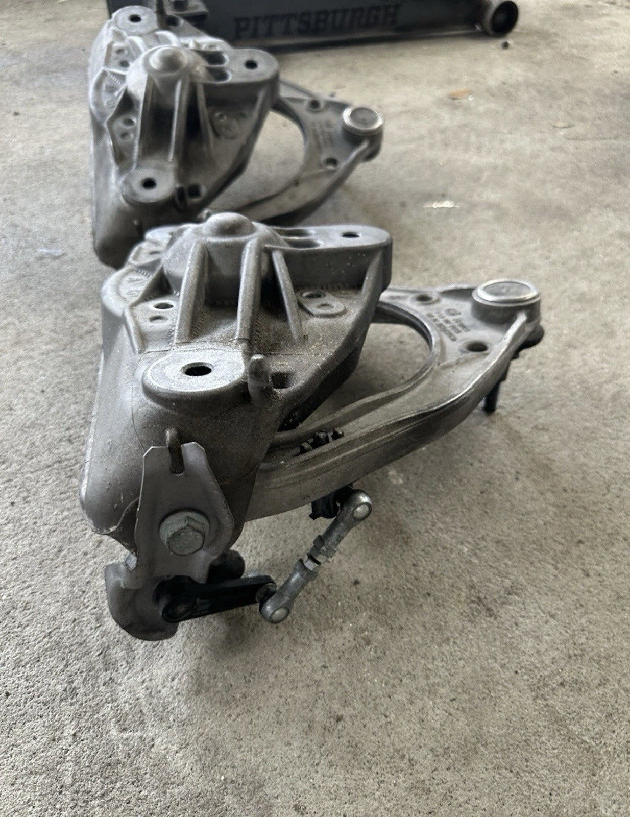 2003-2010 PORSCHE CAYENNE 955 957 FRONT SUSPENSION UPPER CONTROL ARM SET OF 2