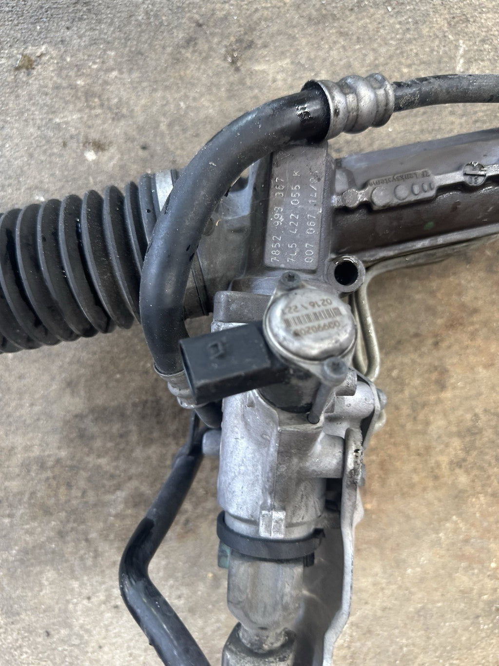 03-10 PORSCHE CAYENNE POWER STEERING RACK AND PINION OEM