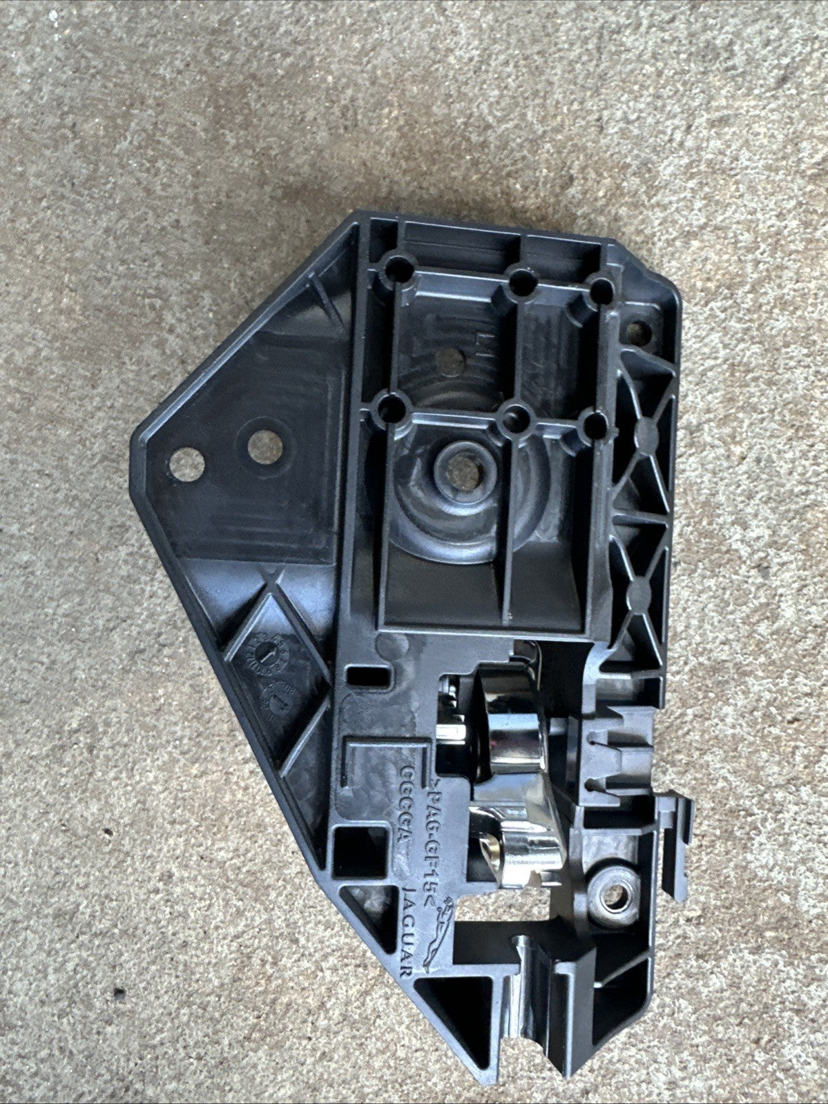 H409173 2010-2015 Jaguar XF XJ FRONT or REAR INTERIOR PULL DOOR HANDLE RH Side