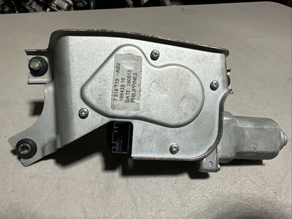 2014-2018 BMW X5 - REAR Hatch Wiper Motor 7318710