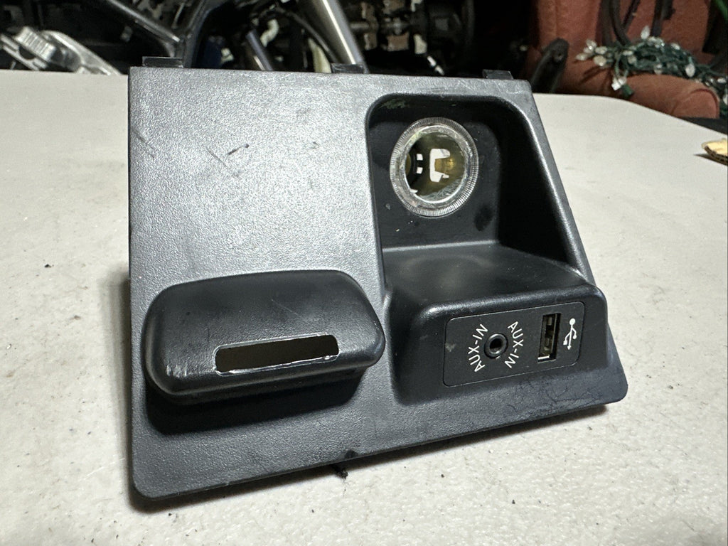 OEM BMW F15 X5 14-18 Center Console 12V Power Outlet Aux USB Port 51169252108