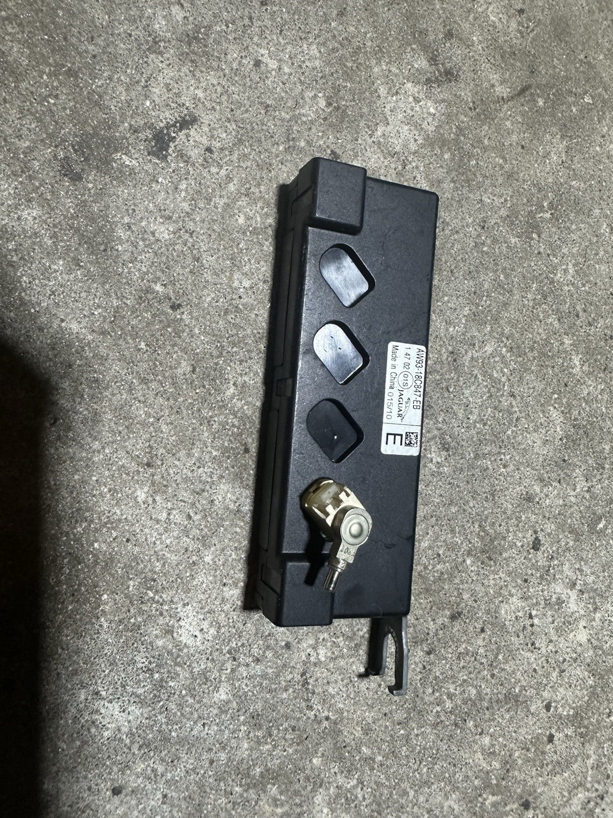 PAIR OEM Jaguar XJ X351 10-19 AM FM Antenna Amplifier Module AW93-18C847-CB EB