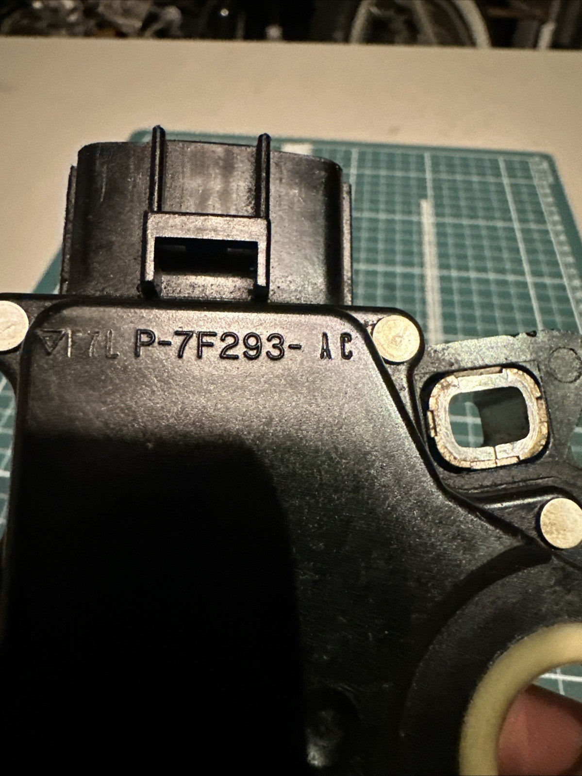 OEM F7LP-7F293-AC TRANSMISSION RANGE SENSOR 2004 FORD EXPEDITION uN-18