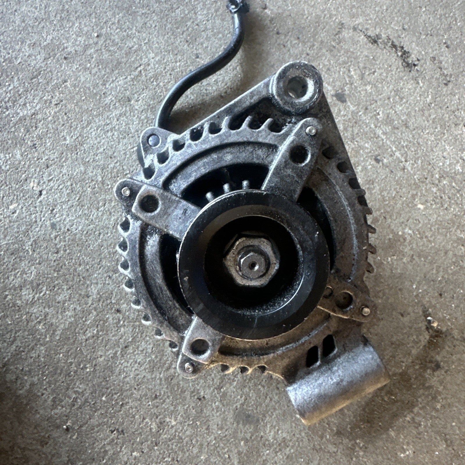 2010-2015 Jaguar XJ XF XK XJL Alternator Generator Assembly 8W83-10300-AC OEM