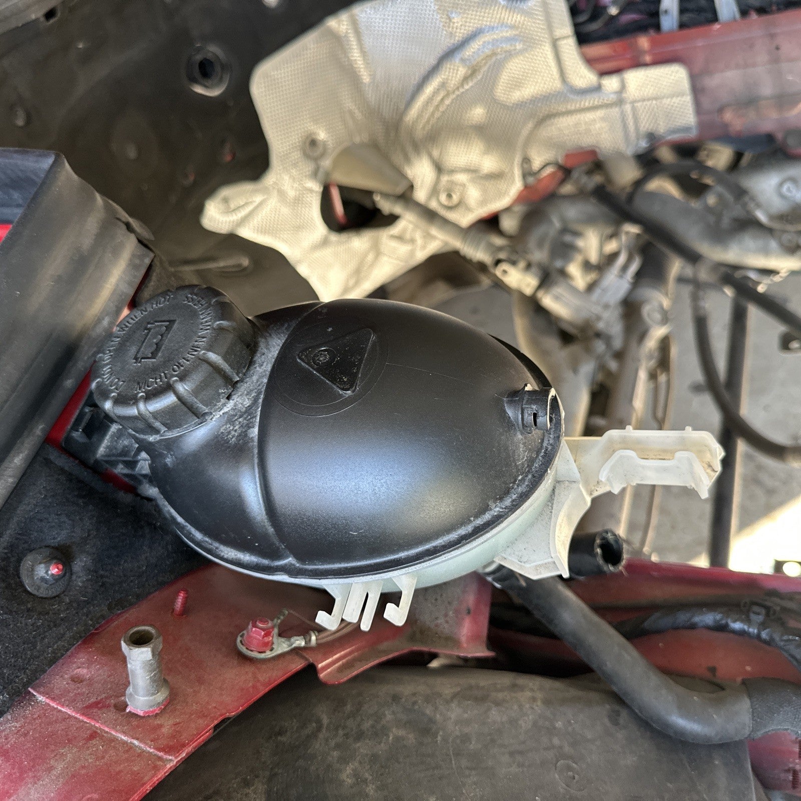 2008 - 2014 Mercedes Benz C Class W204 Coolant Overflow Expansion Reservoir Oem