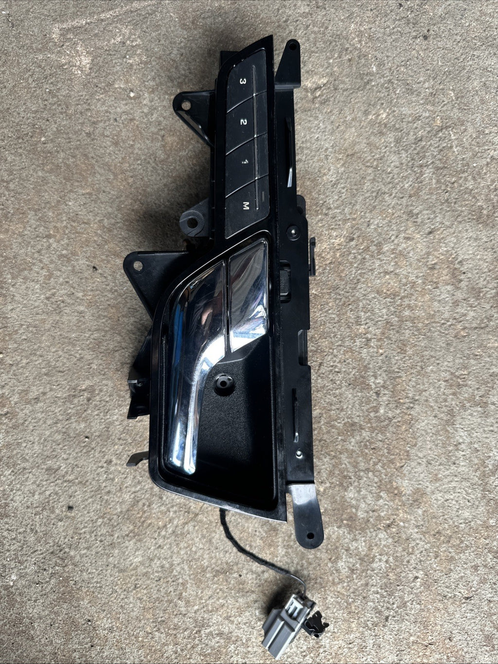 JAGUAR XJ 2010 X351 INTERIOR FRONT DRIVER SIDE DOOR HANDLE WITH MEMORY SWITCH