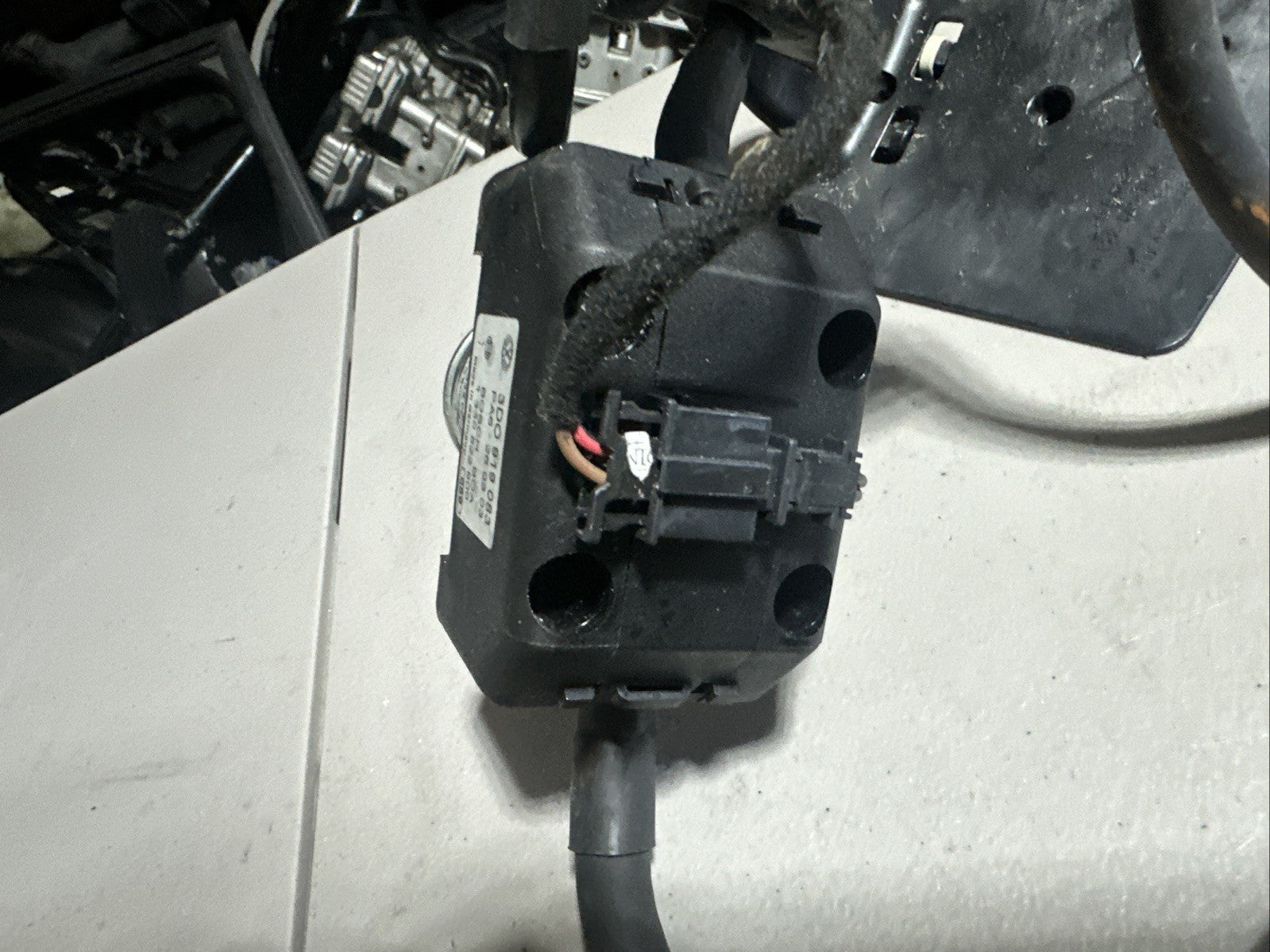 2008BENTLEY CONTINENTAL GTC BATTERY DISCHARGE FUSE RELAY MODULE UNIT 3D0919083