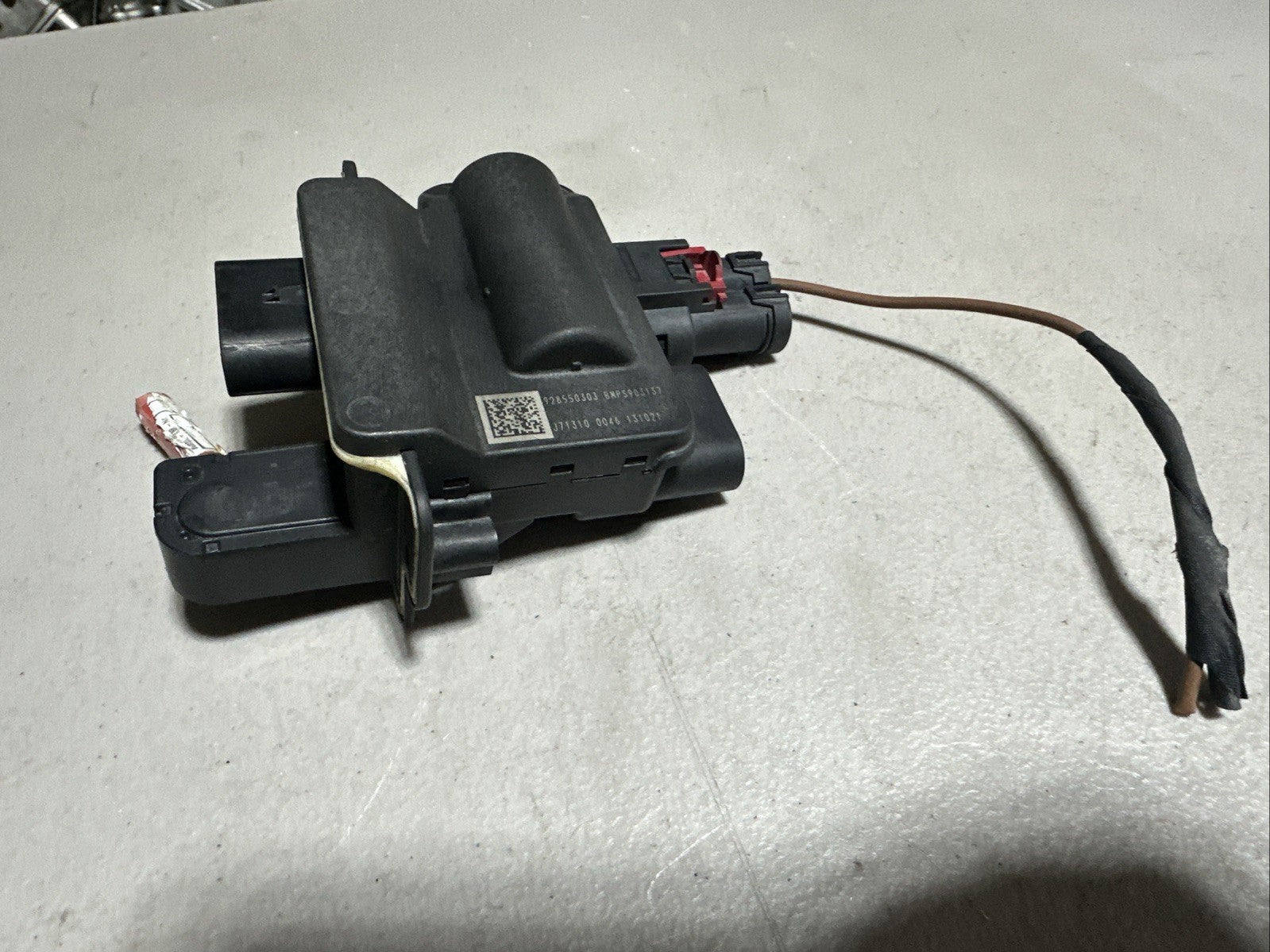 POWER DISTRIBUTION CONTROL MODULE 9285503 BMW F15 F16 X6 X5 (2014-2018) OEM