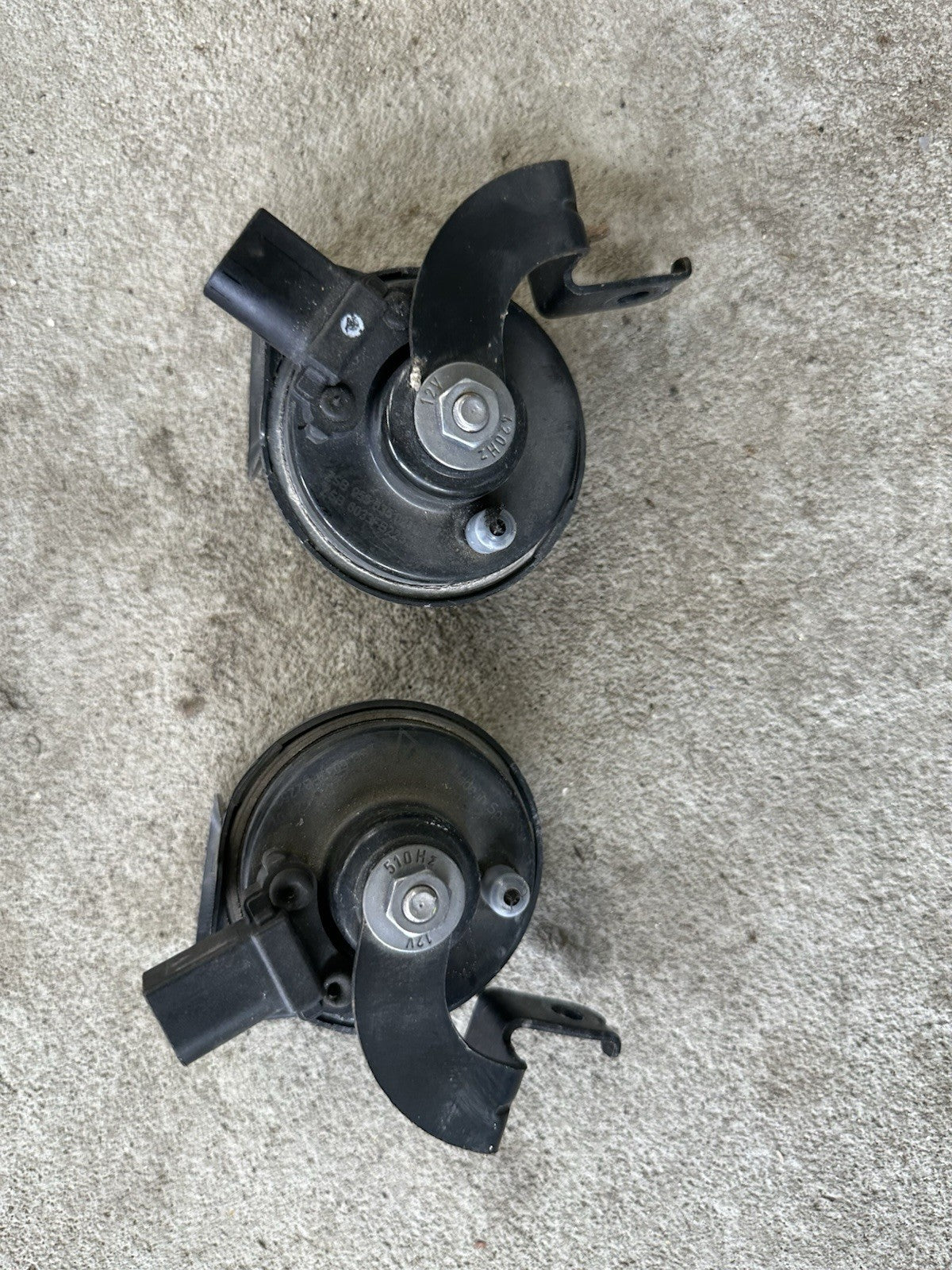 03-10 Porsche Cayenne 955 Low & High Tone Pitch Horn Signal Alarm Oem