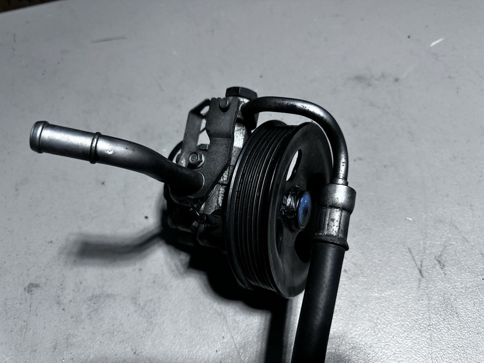 2013 Hyundai Genesis Power Steering Pump 57180-2M300 OEM Tested