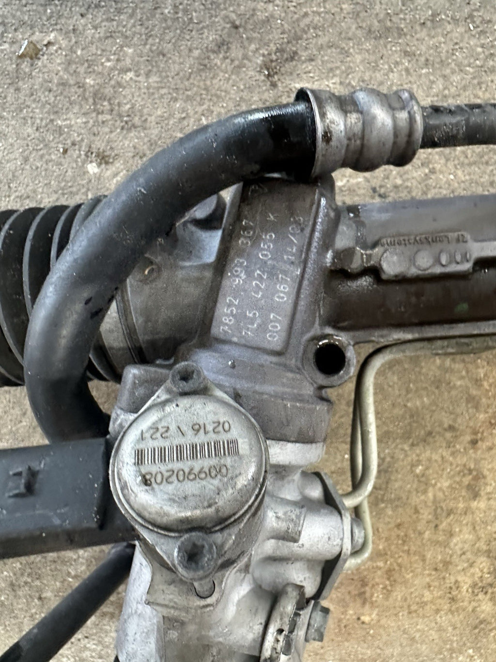 03-10 PORSCHE CAYENNE POWER STEERING RACK AND PINION OEM