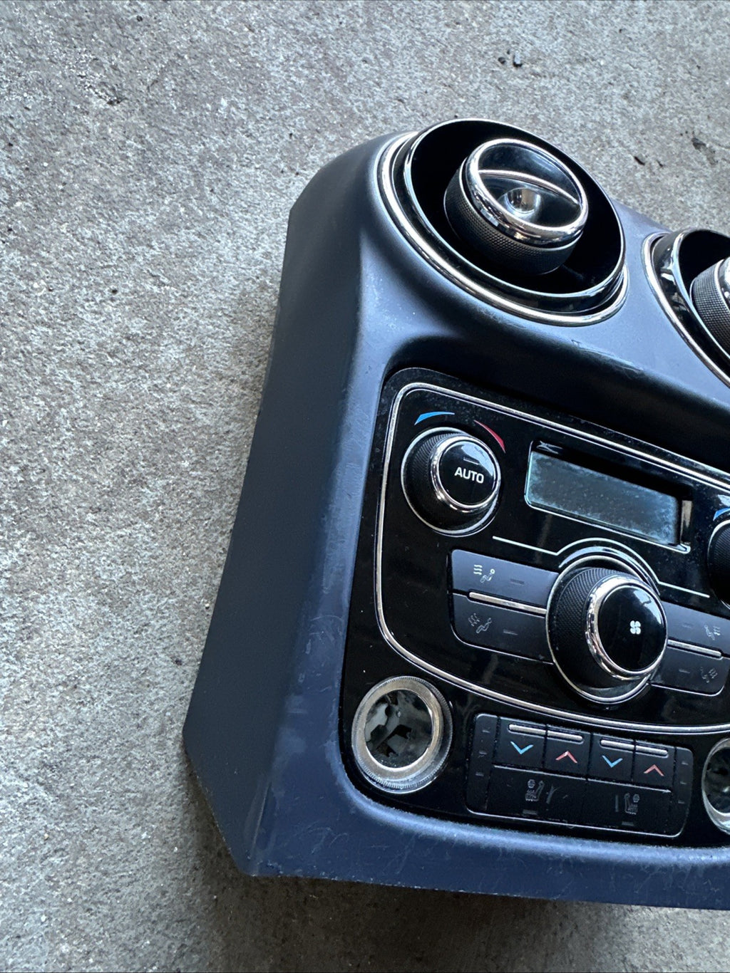 10-19 Jaguar X351 XJ Rear Center Console A/C Climate Control Switch w/ Trim OEM