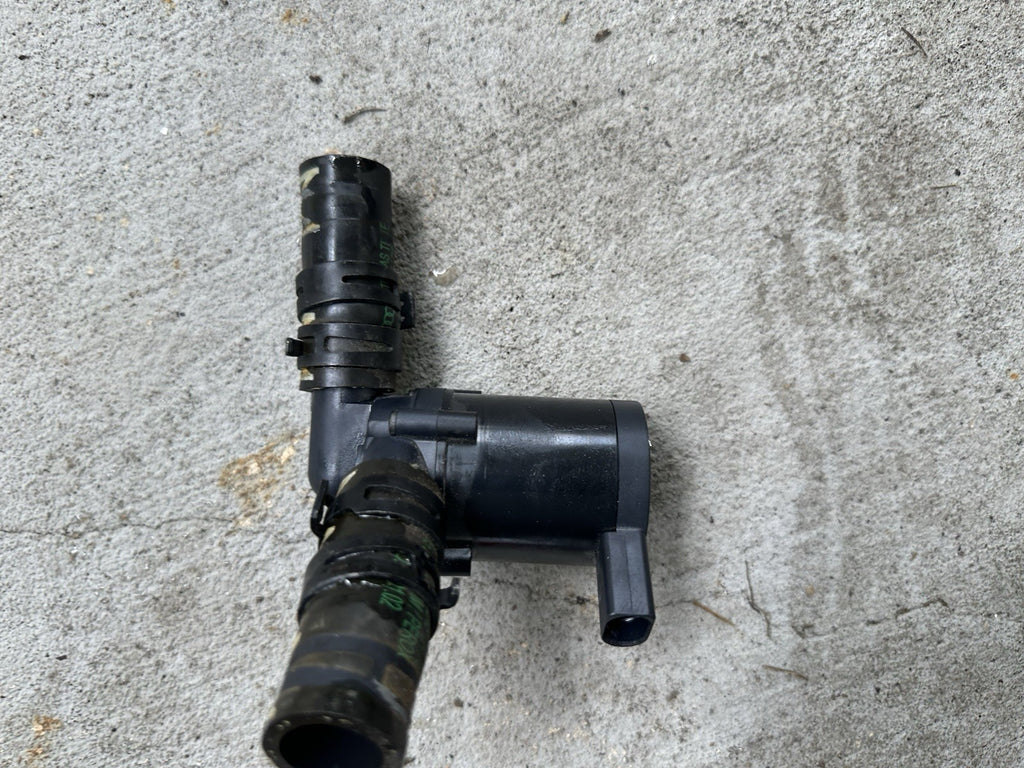 2010-2016 PORSCHE PANAMERA OEM 4.8L AWD TURBO AUXILIARY COOLANT PUMP 7LO965561L