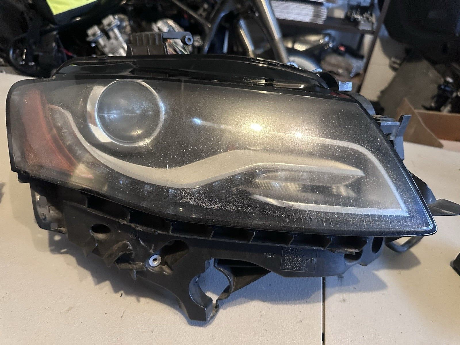 Complete! 2009-2012 Audi A4 S4 HID Xenon Headlight Right Rh Passanger Side OEM