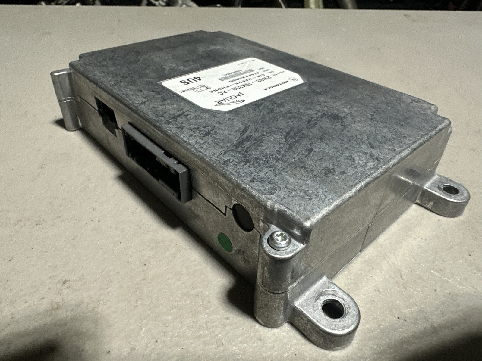 2005-2008 Jaguar X-Type Voice Communication Module ID 2W93-19K350-AC OEM