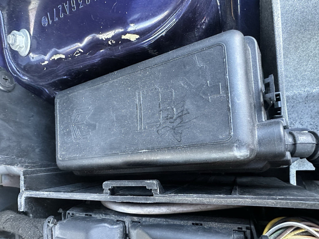 R50 R52 R53 (2002-2008) Mini Cooper Front Fuse Box - OEM Plug & Play