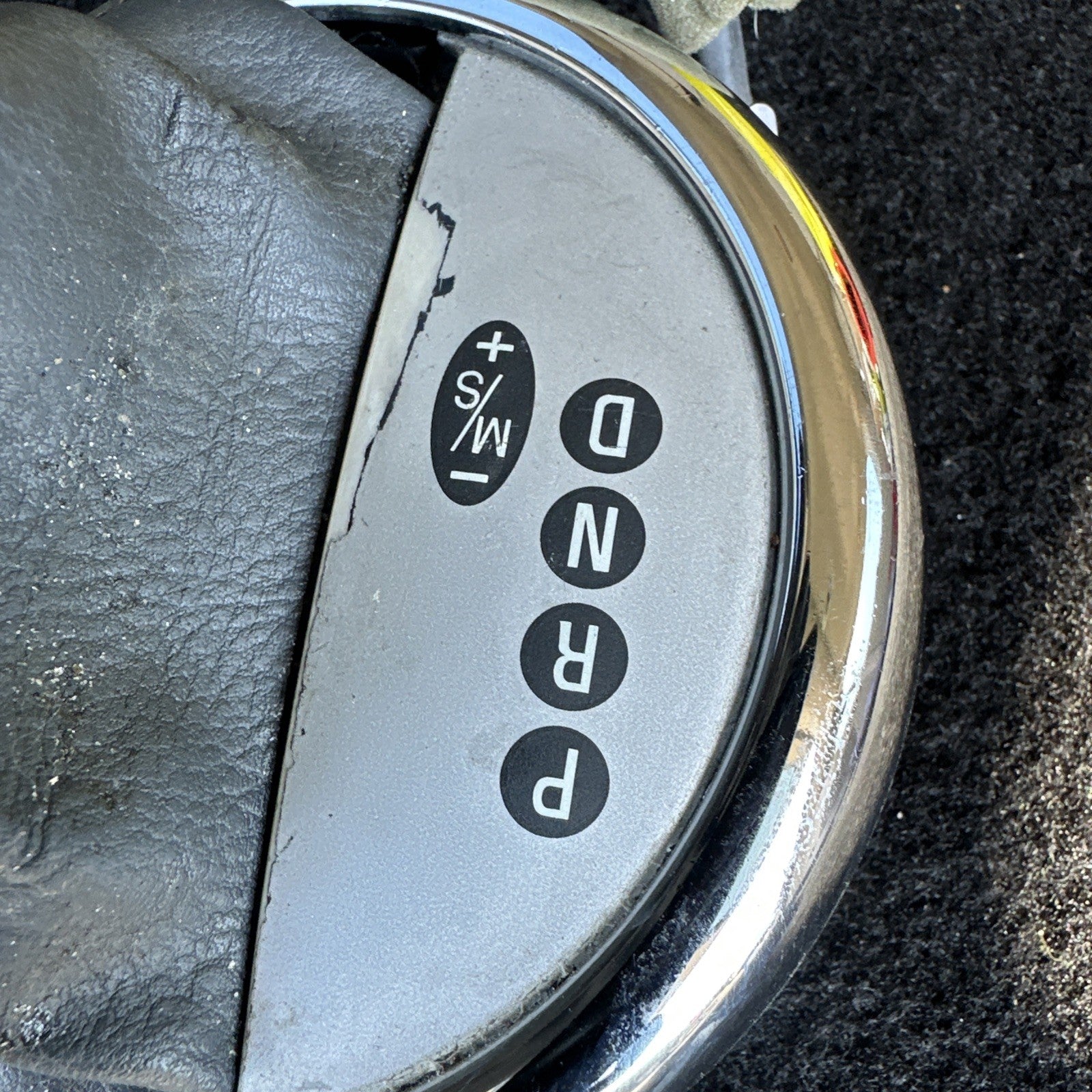 2008 MINI COOPER CONVERTIBLE R52 AT TRANSMISSION SHIFTER TRIM BEZEL W/ BOOT OEM