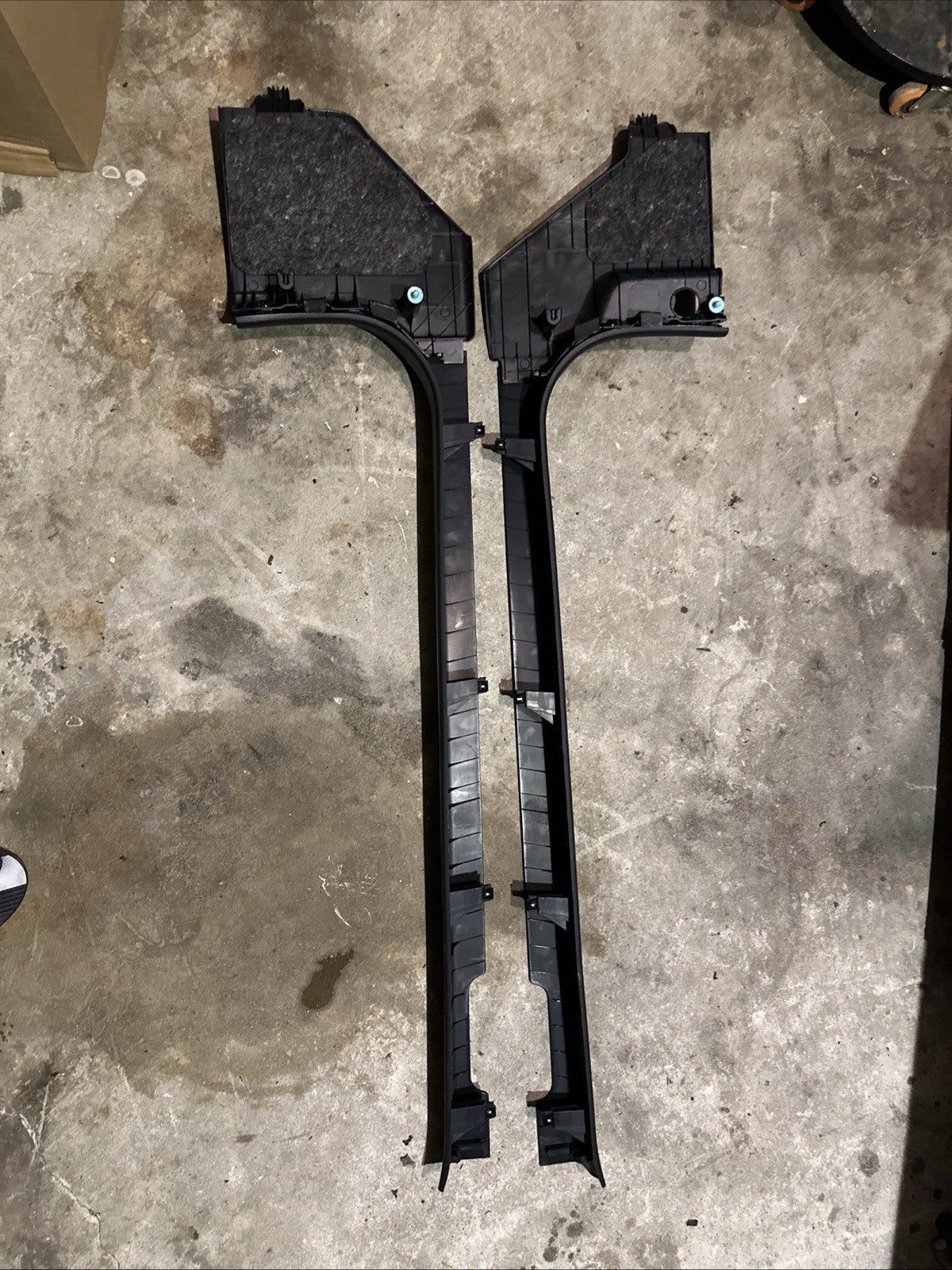 2014 Hyundai Genesis Coupe RH LH Door Sill Scuff Plate Trim Cover OEM