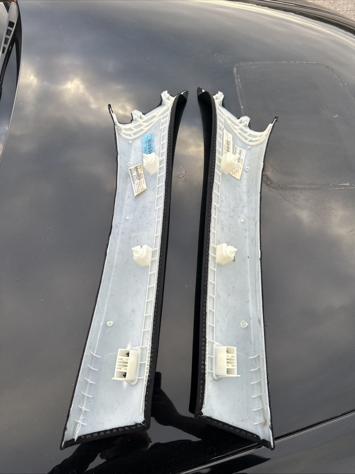 2014-2018 BMW X5 F15 FRONT LEFT SIDE WINDSHIELD A PILLAR COVER TRIM PANEL OEM