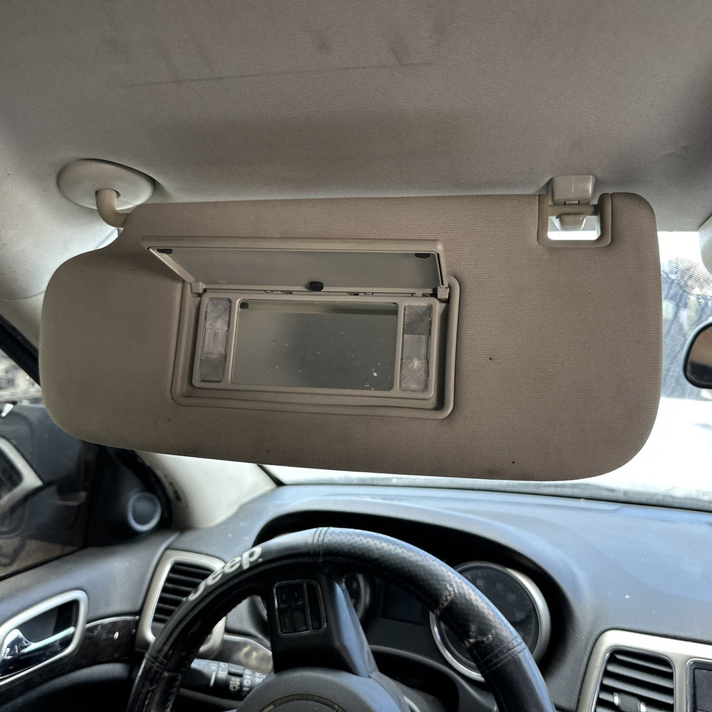 2011-2020 Jeep Grand Cherokee Driver & Passenger tan cloth illuminated Sun Visor