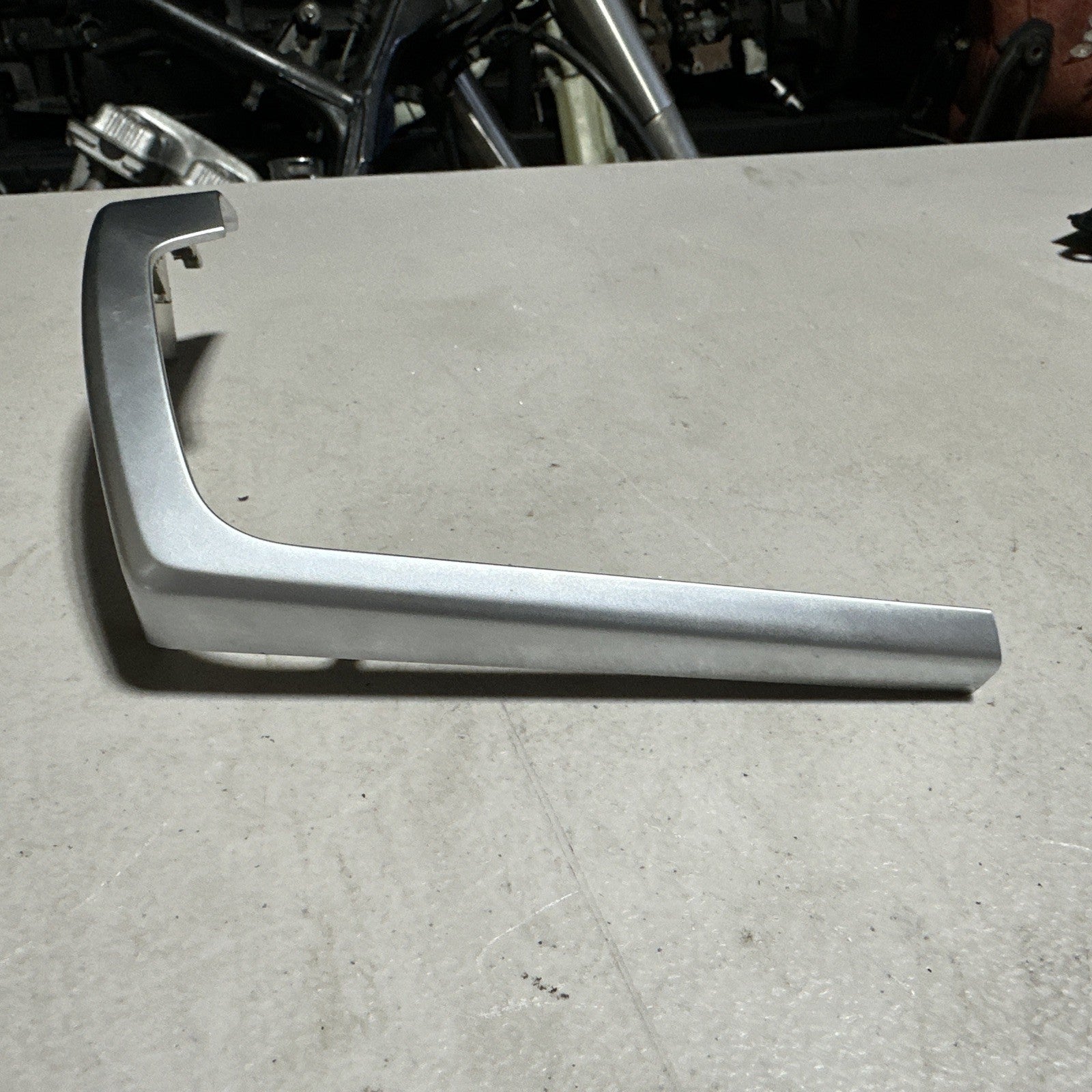 2014-2018 BMW X5 F15 DASH LEFT SIDE AC AIR VENT GRILLE BEZEL MOLDING TRIM OEM