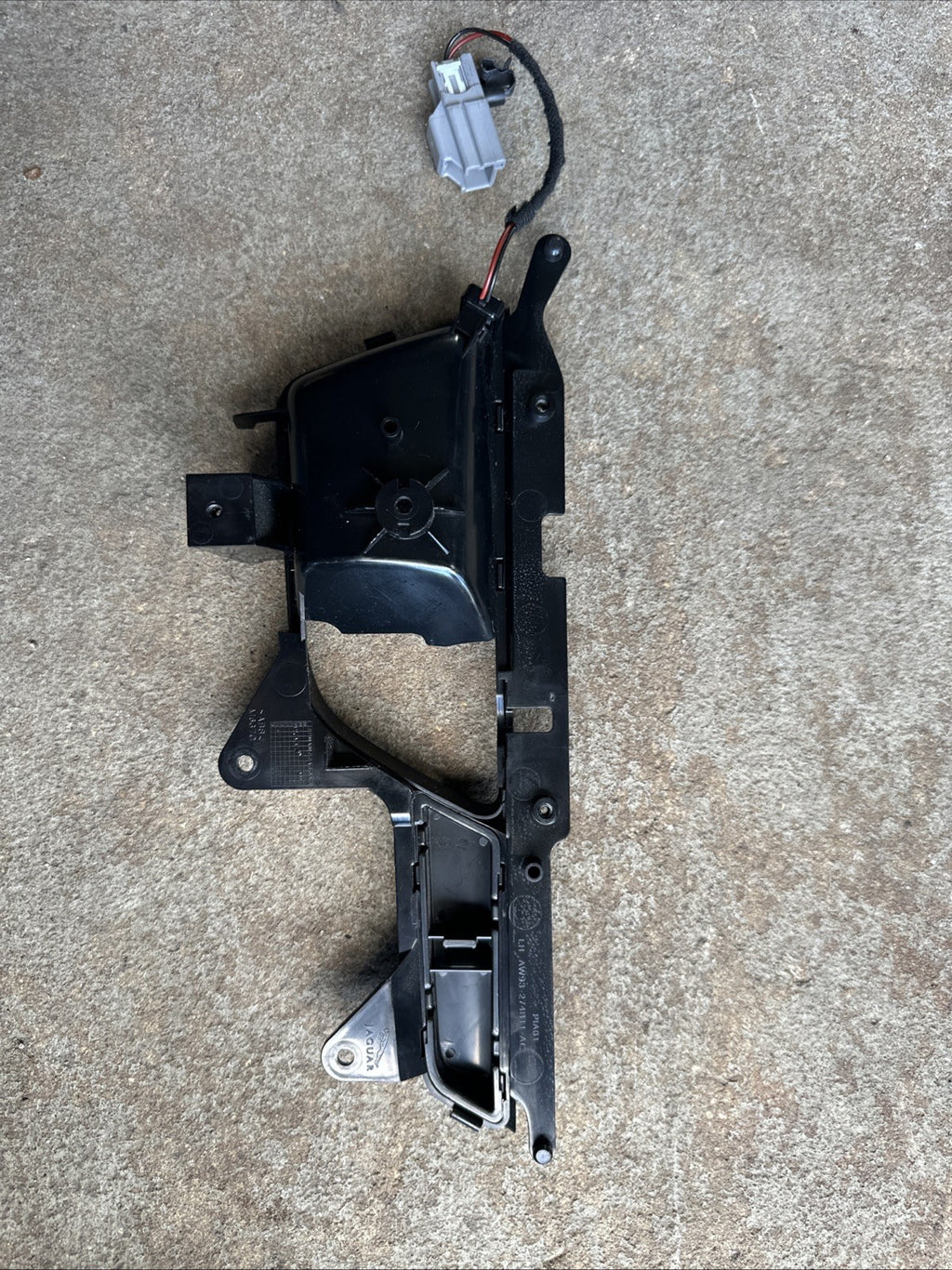 2010-2013 JAGUAR XJL REAR LEFT INTERIOR DOOR HANDLE W/O HANDEL OEM