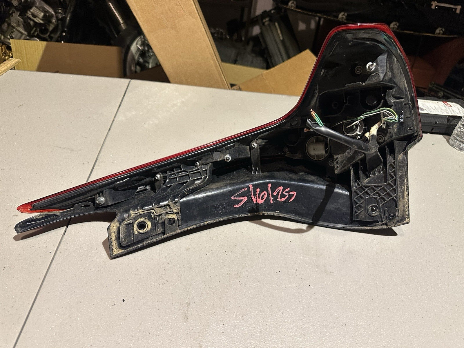 2018 2019 2020 MITSUBISHI ECLIPSE CROSS REAR OUTER LEFT TAIL LIGHT OEM LH