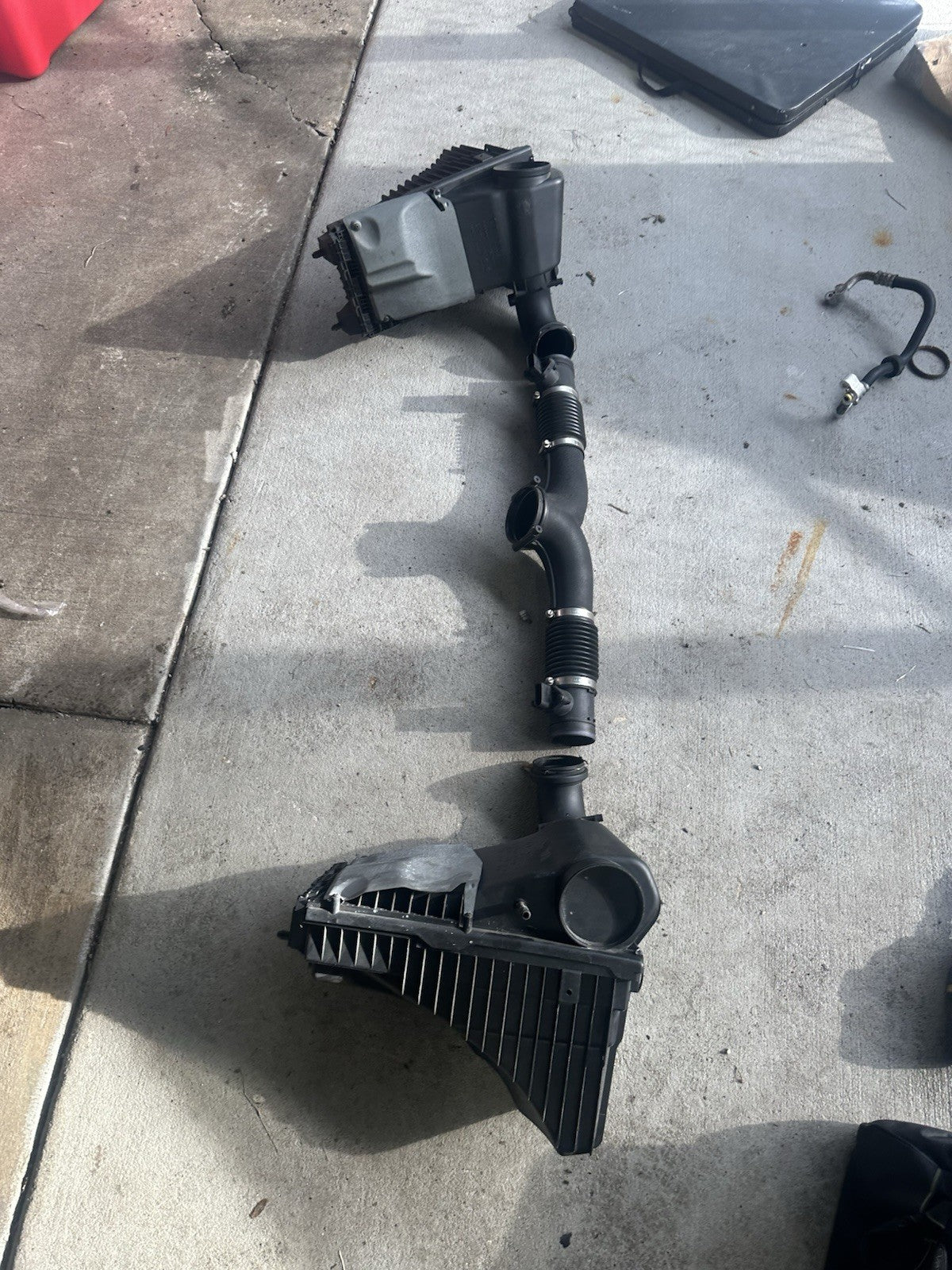 2003-2006 PORSCHE CAYENNE 4.5L - AIR Intake TUBE / PIPE Cleaner System Complete