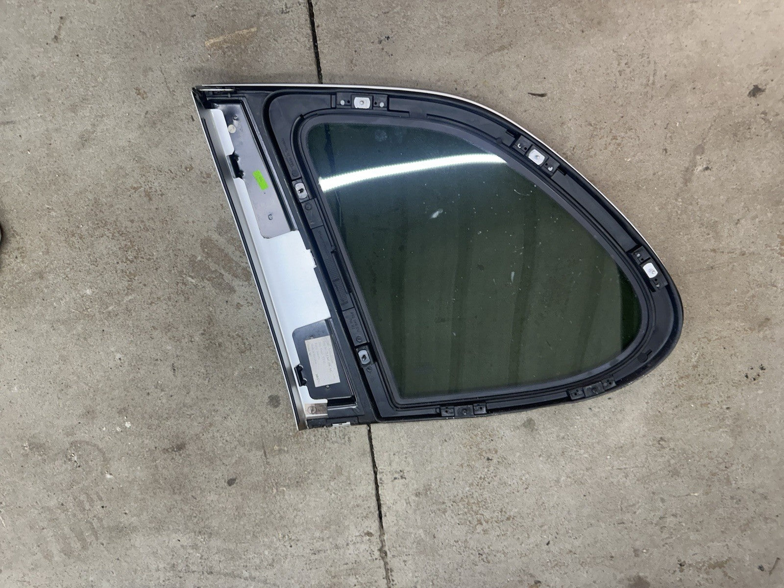 Quarter Glass Window CAYENNE 2003 2010 PORSCHE Turbo Right Passenger Rear Back