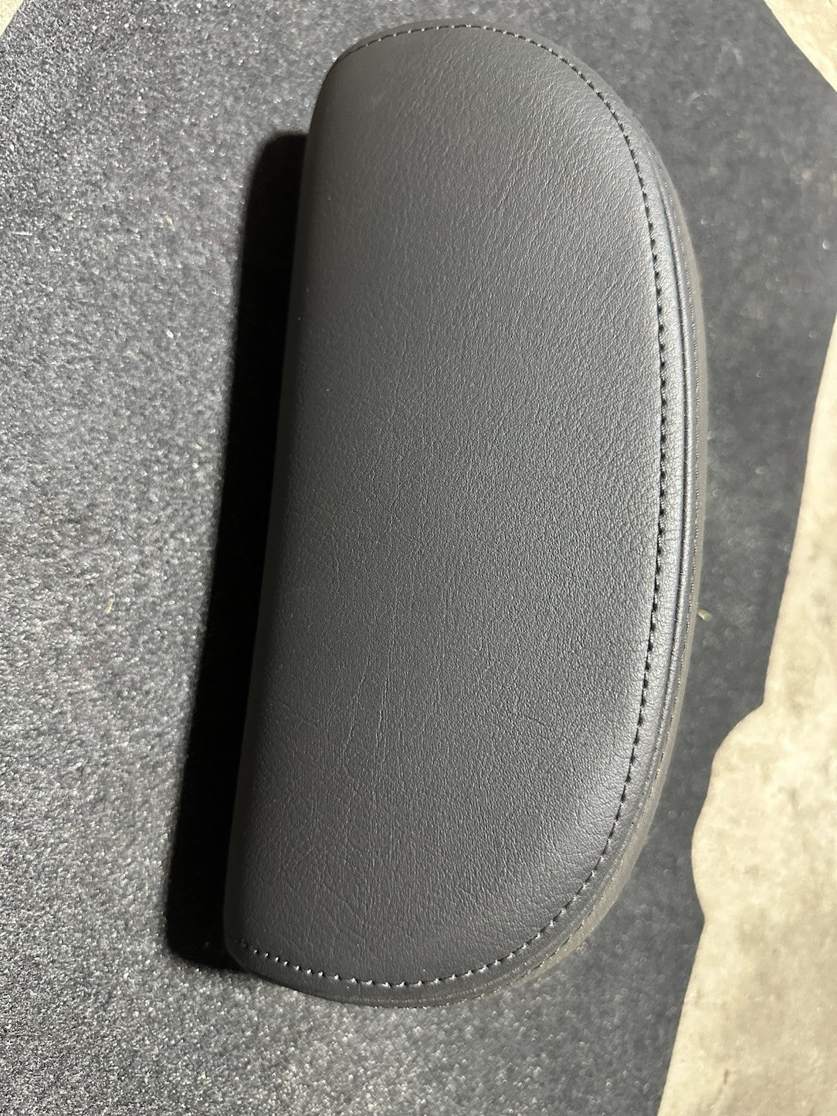 2005-2008 MINI COOPER CONVERTIBLE R52 REAR BACK SEAT HEAD REST HEADREST OEM