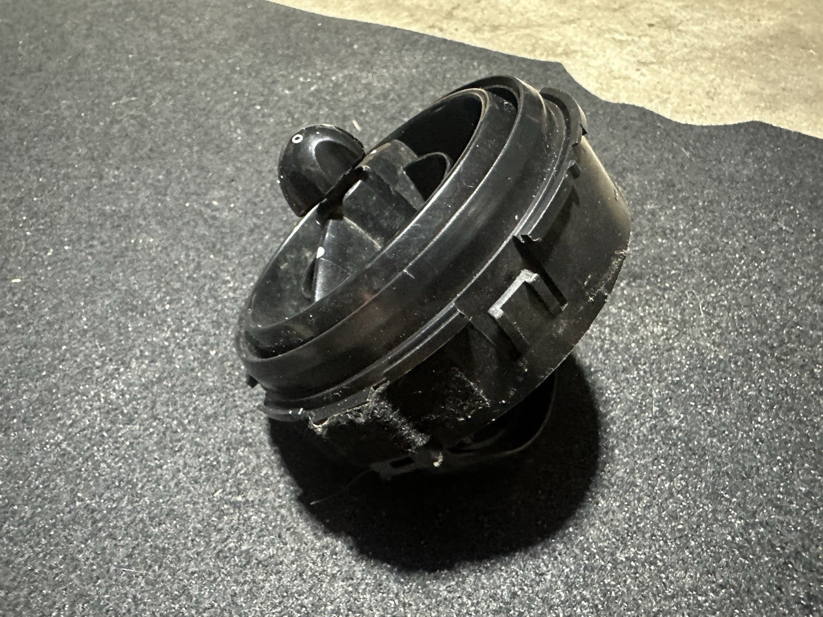 OEM Mini Cooper R50 R52 02-08 Front Left or Right Dash AC Air Vent 64226800887