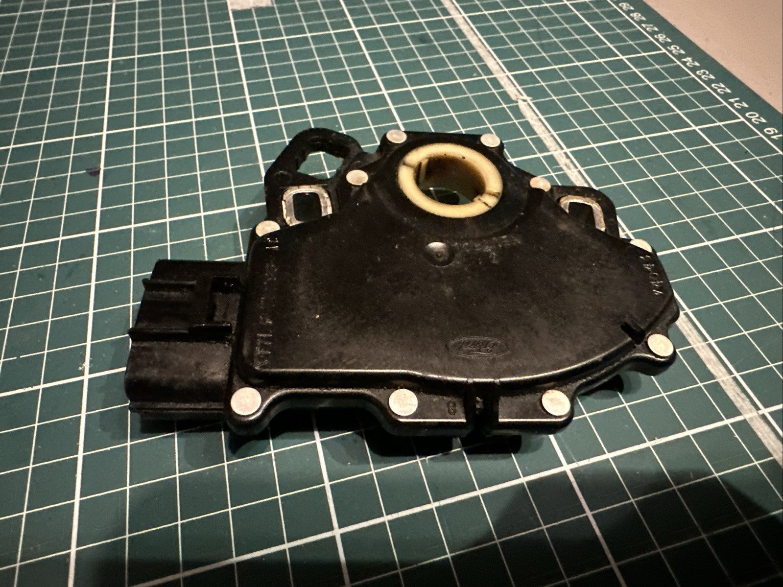 OEM F7LP-7F293-AC TRANSMISSION RANGE SENSOR 2004 FORD EXPEDITION uN-18