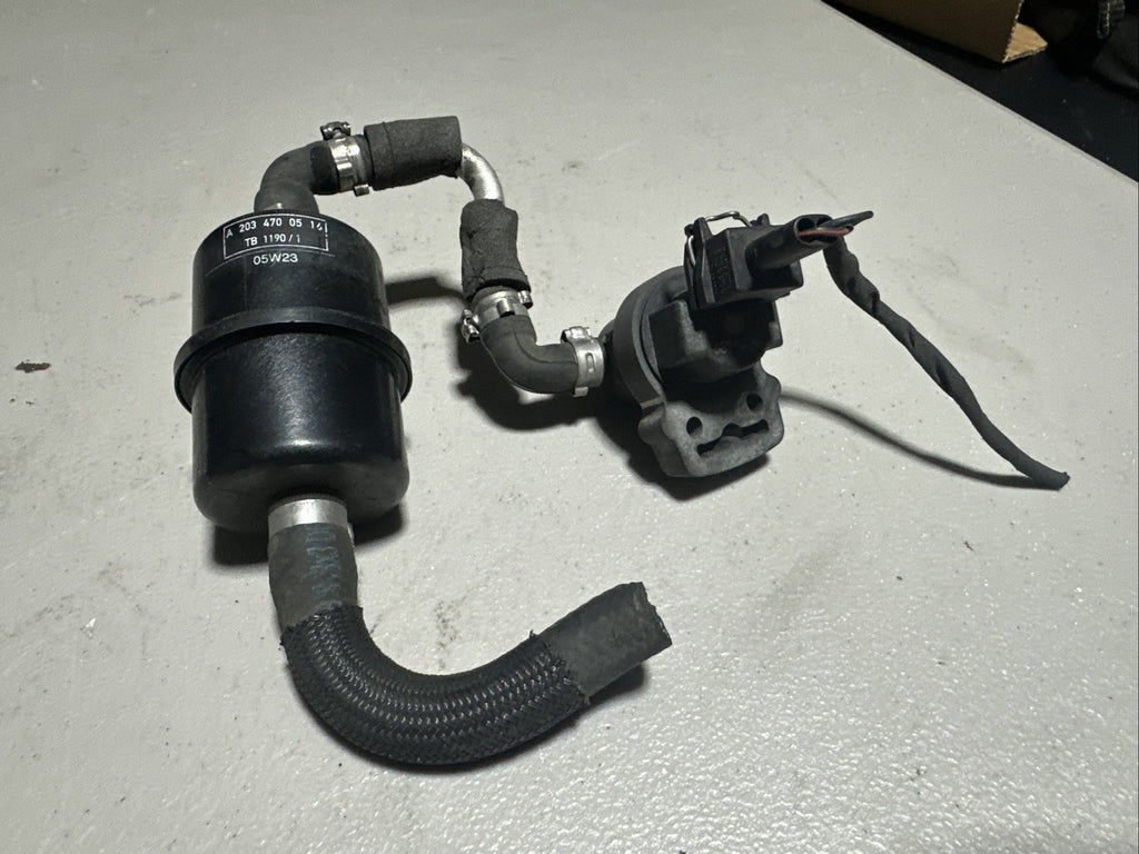 05 Mercedes CLK320 air flow damper cage pipe tube hose 2034700516  OA0031