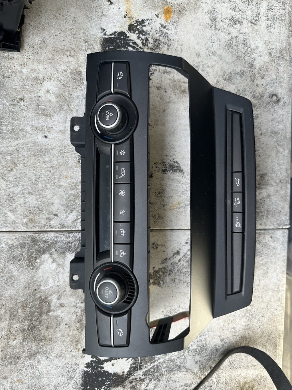 07-13 BMW X5 Climate Control W/ Bezel Panel Temperature Unit A/C Heater