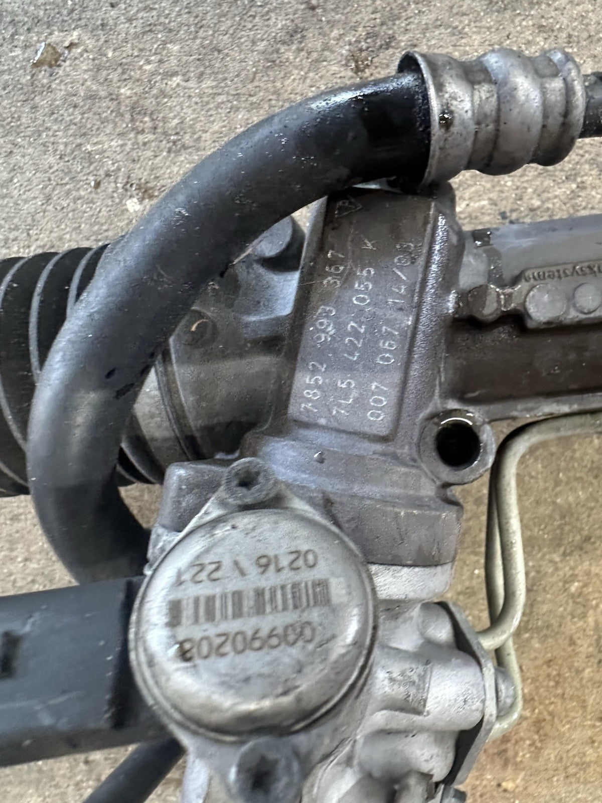 03-10 PORSCHE CAYENNE POWER STEERING RACK AND PINION OEM