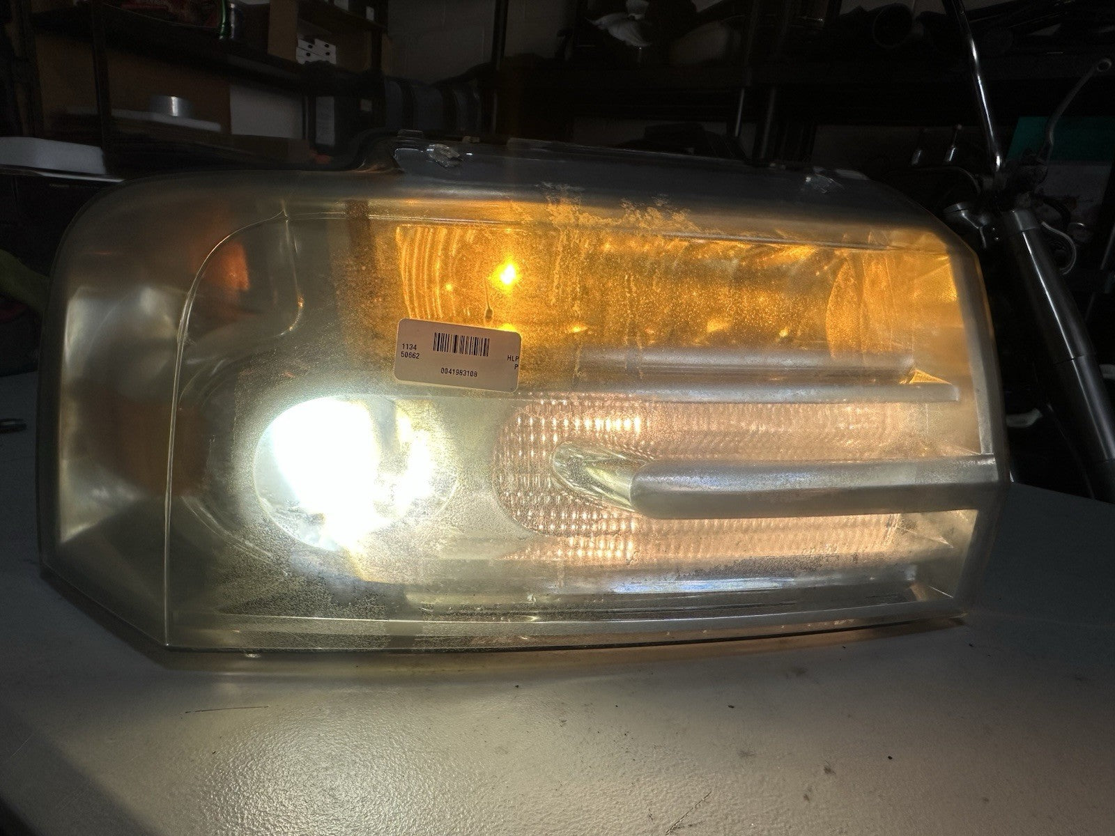 2007-2014 Lincoln Navigator Front RH Right Pass. Headlight Assembly HID Xenon