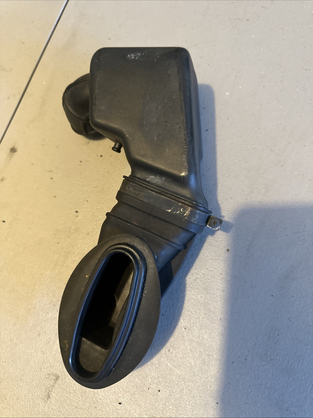 04-09 Honda VT750C Air Filter Cleaner Box Chamber Duct Tube  (#2)