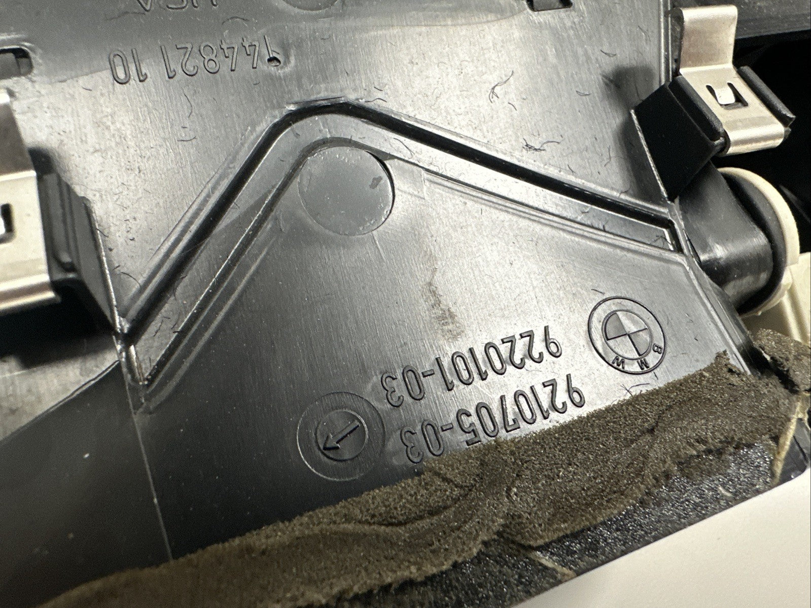 OEM 2007-2013 BMW X5 E70 FRONT CENTER DASH CLIMATE AIR VENT W/ HAZARD