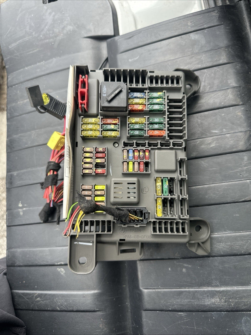 2007-2013 BMW X5 Fusebox Fuse Box Relay Module OEM