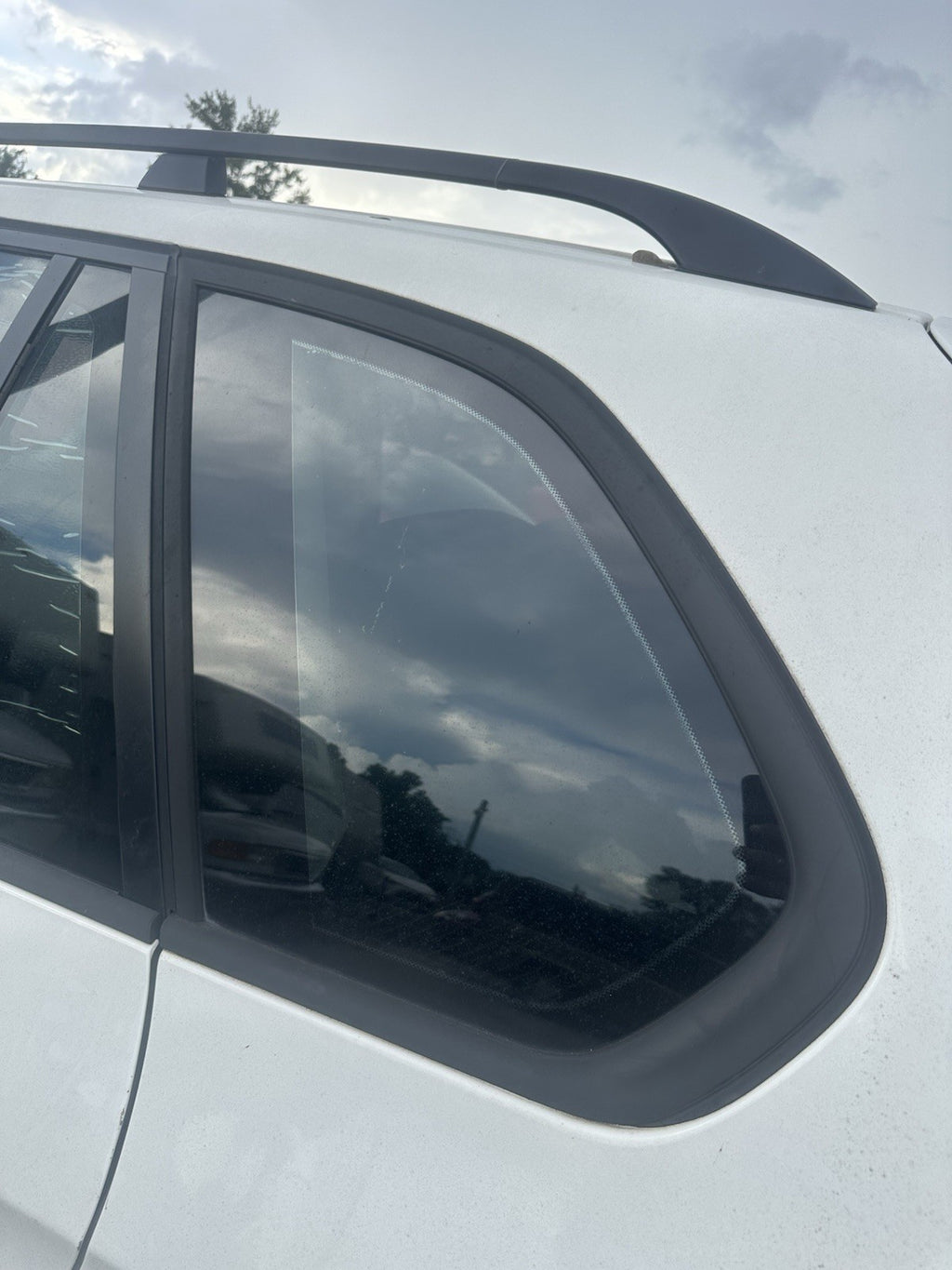 2007-2011 BMW X5 Rear Quarter Window Glass Driver Left LH OEM